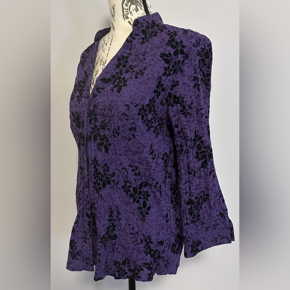 💜 CATO Blouse - Purple with Black Floral Accent  💜 - Picture 6 of 14